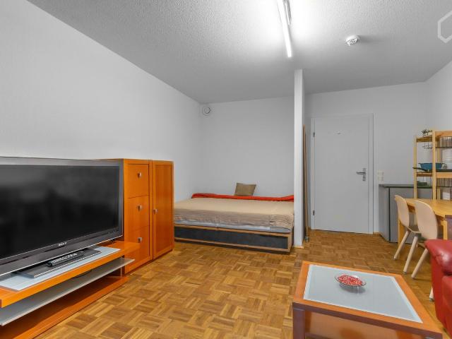 Small apartment in the heart of Golzheim, Dusseldorf Amsterdam Apartments for Rent