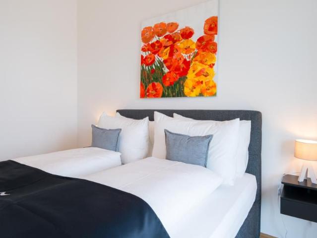 Small apartment with a great view and facilities in Marina Tower, Vienna Amsterdam Apartments for Rent