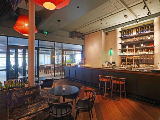 PRICE REDUCTION! SMALL BAR SITE FOR SALE WITH LIQUOR LICENSE, FIT OUT & ALFRESCO AREA! MUST SEE!