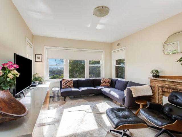 SMALL BLOCK OF 3 LARGE 2 BEDROOM WITH GARAGE