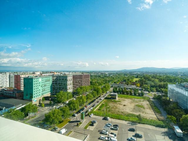 Small but impressive your central city spot with space for four people and ideal transport options, Vienna Amsterdam Apartments for Rent