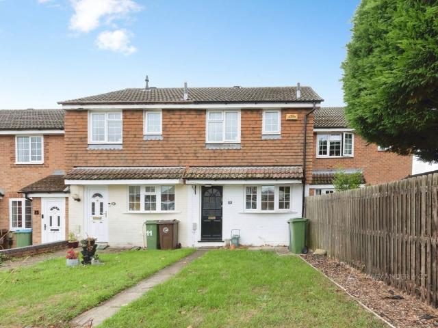 Small Crescent, Buckingham, Buckinghamshire MK18, 2 bed terraced house to rent, £1,250 pcm | PrimeLocation