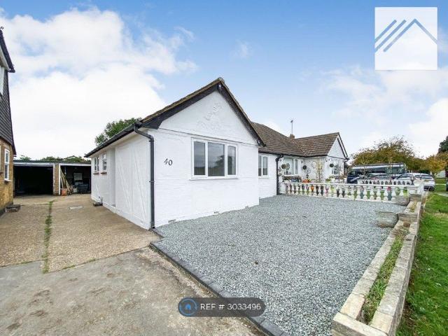 Small Gains Avenue, Canvey Island SS8, 2 bed bungalow to rent, £1,400 pcm | PrimeLocation