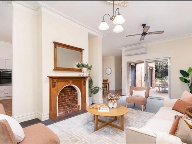 Small house/unit on the best street in Claremont