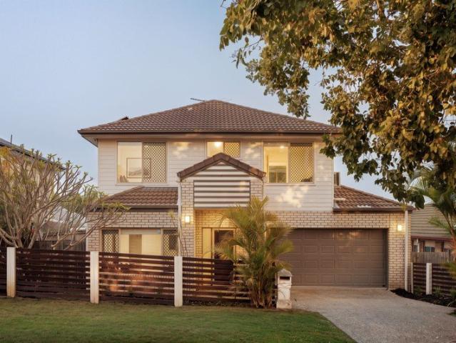 Small Lot Living in Cascade, With a Park at the End of Your Street