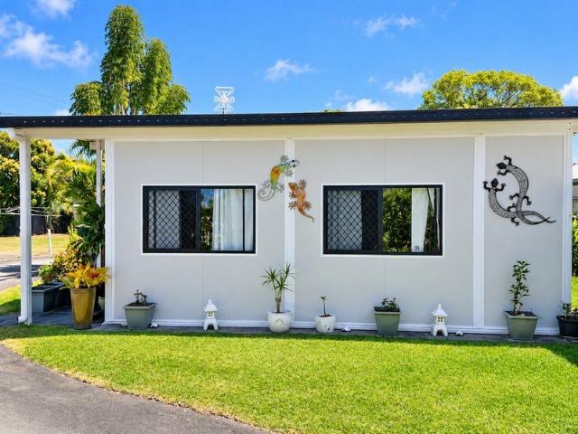 SMALL PRICE, BIG LIFESTYLEYOUR PRIVATE CARRARA ESCAPE AWAITS!