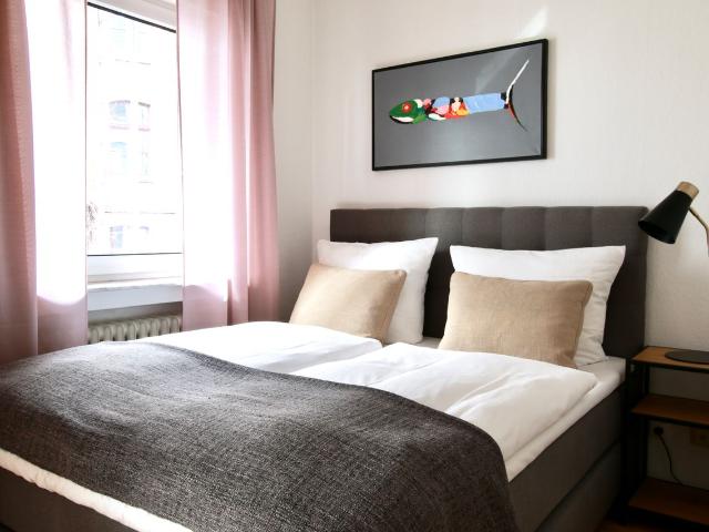 Small studio with balcony in Cologne, Koln Amsterdam Apartments for Rent