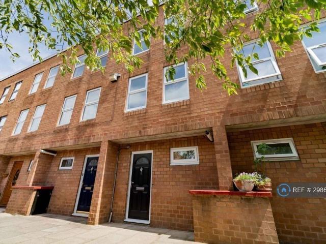 Smalley Close, London, N16 4 bed terraced house to rent £4,750 pcm £1,096 pw