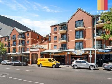 Smart Two Bedroom Opportunity in the Heart of Adelaide