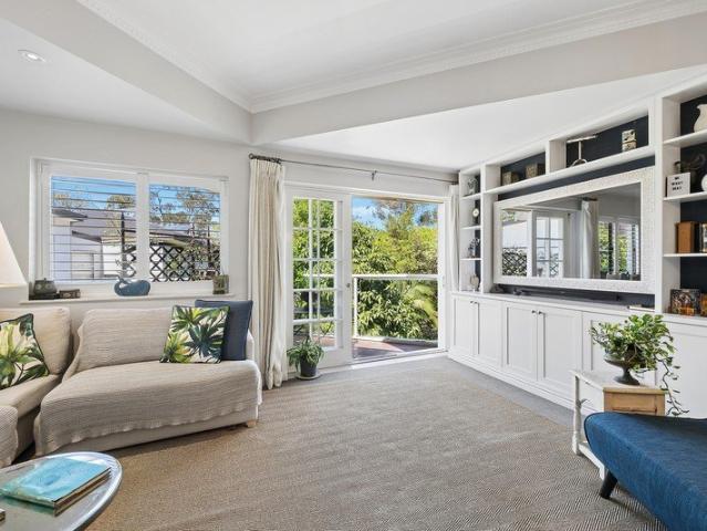 Smart and stylish townhouse just 2 km from the CBD