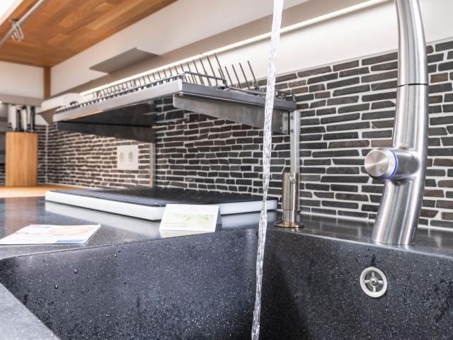 Smart Apartment with Balcony next to Metro and Main Station, Vienna Amsterdam Apartments for Rent