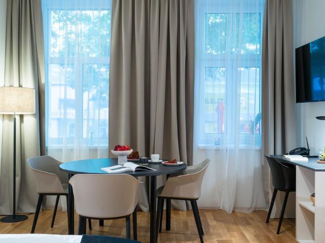 Smart Business Studio in Renovated Viennese Altbau with High End Finish, Vienna Amsterdam Apartments for Rent
