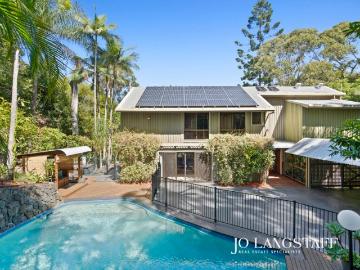 Smart Design, Serious Space & Leafy Privacy