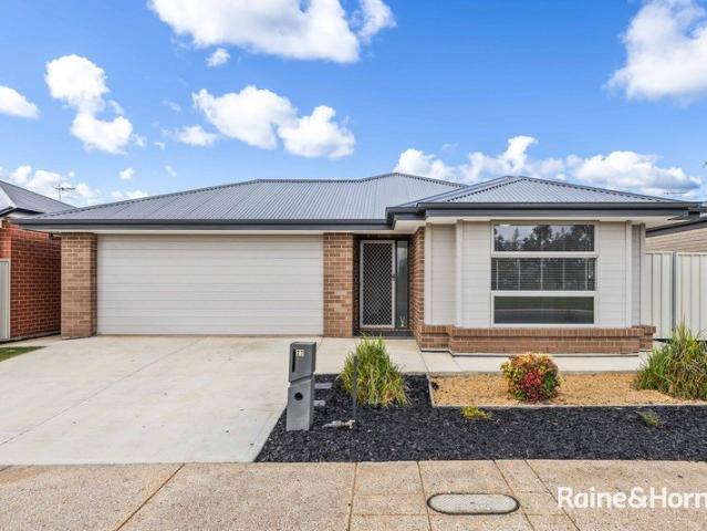Smart Investment or Stylish Family Living!