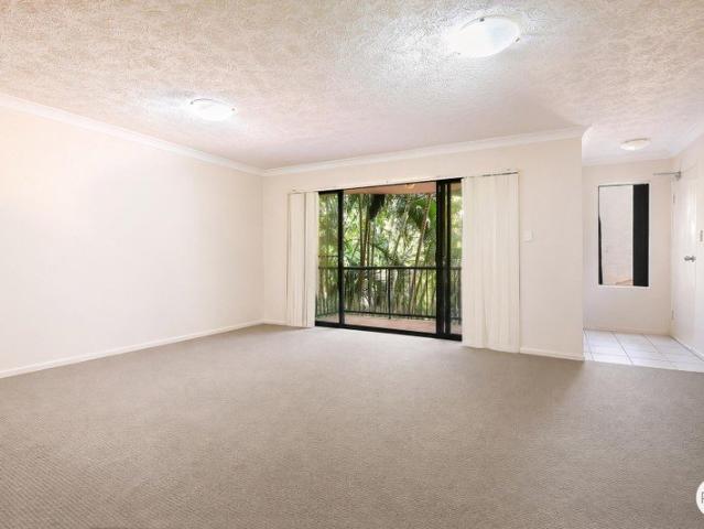 Smart Investment In A Prime Southport Location