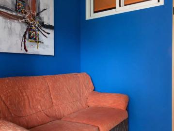 Smart room with standalone wardrobe in shared apartment, Alcalá de Henares