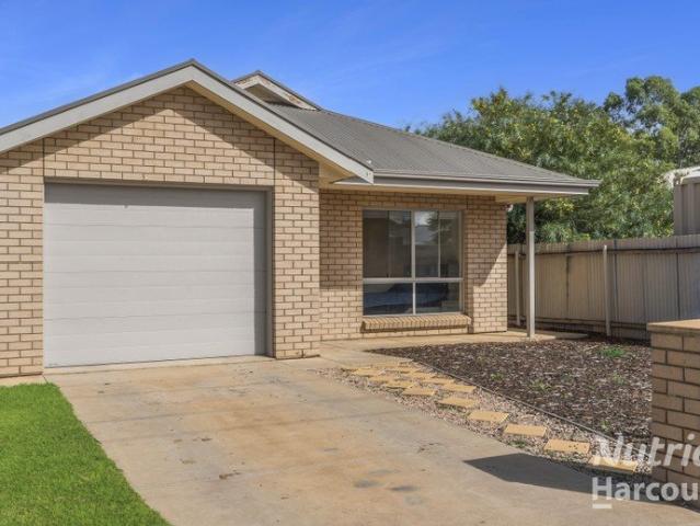 Smart, Simple Living Close to Town
