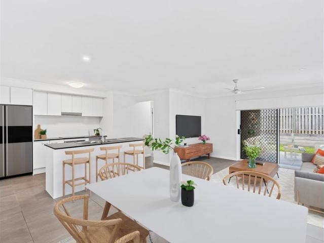 Smart Single Level with long term lease opportunity!