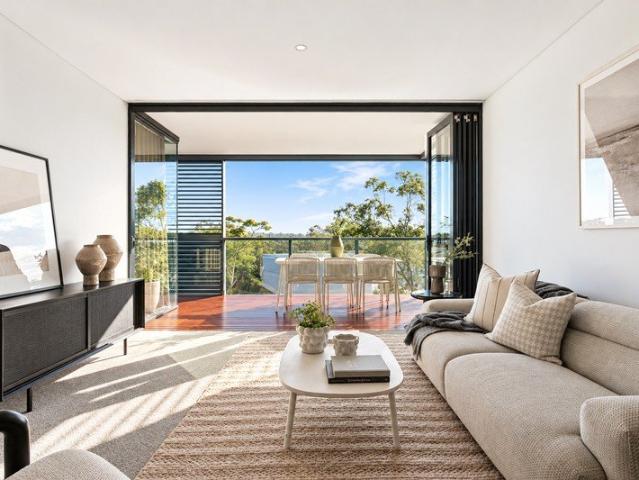 Smart, Stylish and Light Filled 'Trio' Apartment