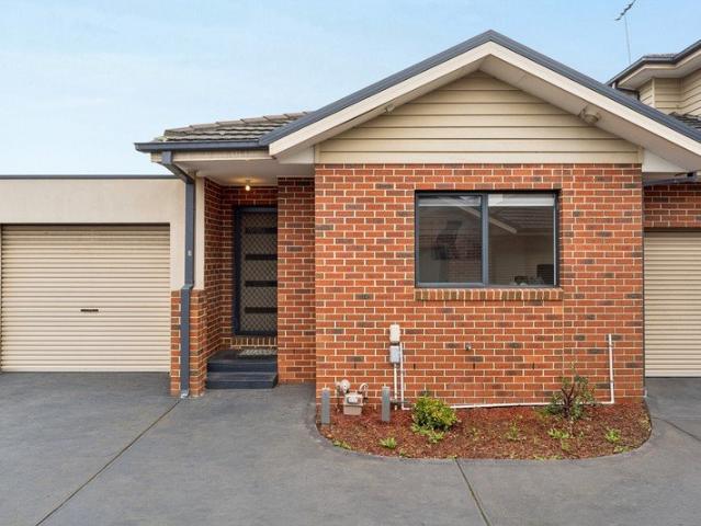 Smart, Stylish and Superbly Located