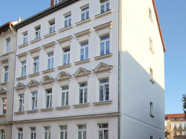 Smartes 2 Zimmer Apartment, gut vermietet, Nähe Agra Park, mit Balkon und Stellplatz