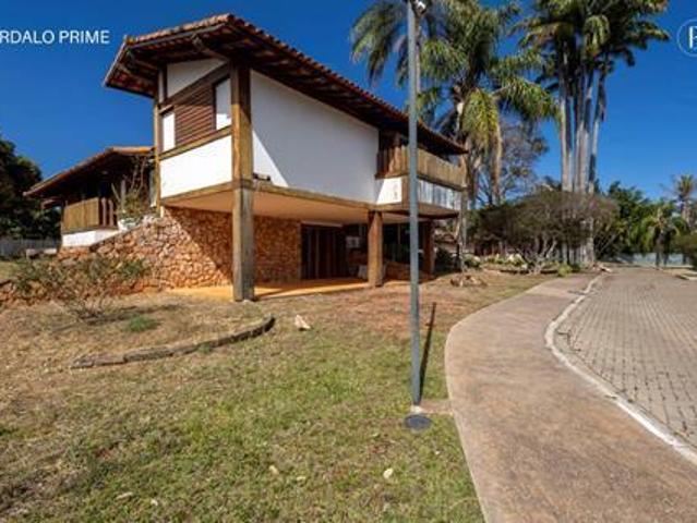 SMDB Conjunto 12 Assinatura de Rômulo Hermeto e vista privilegiada para o Lago