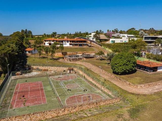 SMDB 11 Sala íntima com varanda voltada para a Esplanada