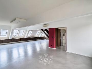 SMG Vieux Lille Type 4 non meublé avec parking