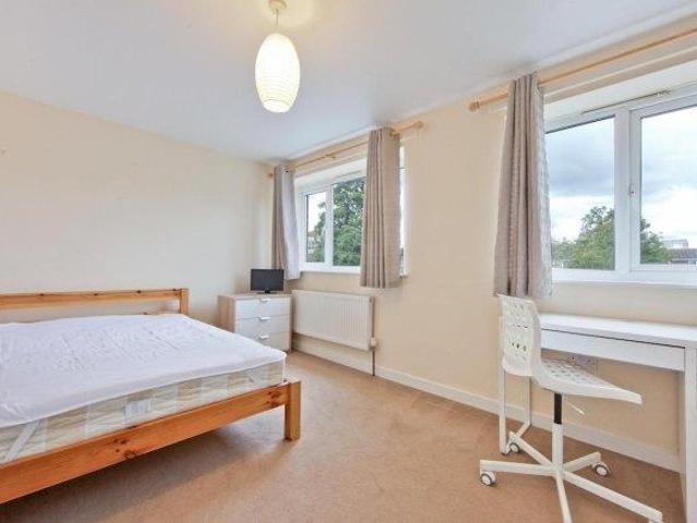 Smith Street 6 bed house share to rent £4,920 pcm £1,135 pw