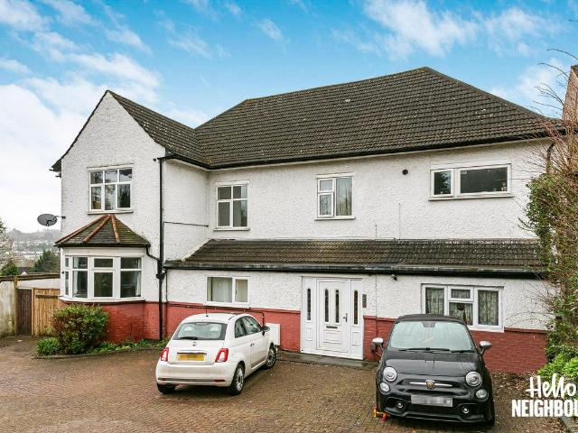 Smitham Downs Road, Purley CR8, 4 bed maisonette to rent, £2,600 pcm | PrimeLocation