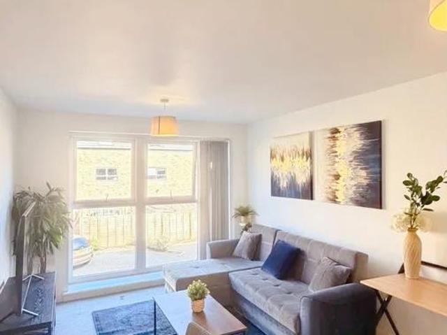 Smithfield House, 22 Belgrave. 1 bed flat to rent £980 pcm £226 pw