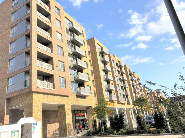 Smithfield Square N8, 2 bed flat to rent, £2,600 pcm | PrimeLocation