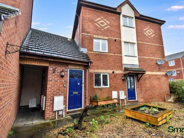 Smiths Court, Exeter EX2, 2 bed maisonette to rent, £1,150 pcm | PrimeLocation