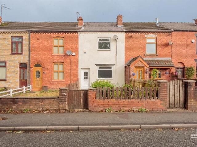 Smiths Lane, Wigan WN2 2 bed terraced house to rent £825 pcm £190 pw