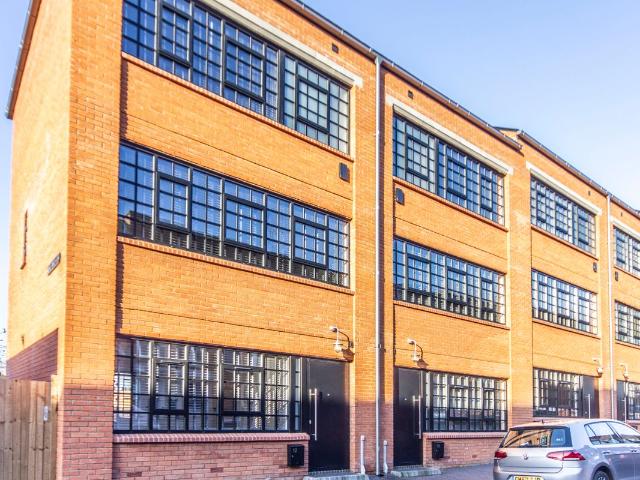 Smith's Row, Pemberton Street, Jewellery Quarter B18, 3 bed town house to rent, £1,895 pcm | PrimeLocation