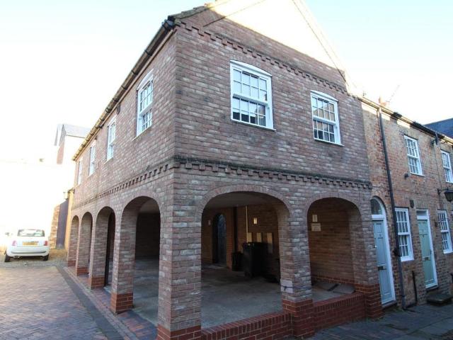 Smithsons Court, Ripon, North. 1 bed flat to rent £750 pcm £173 pw