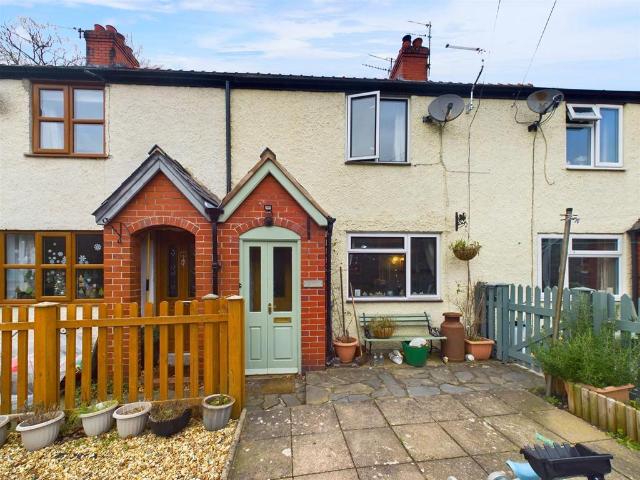 Smithy Cottages, Pontfadog, Llangollen 2 bed house to rent £825 pcm £190 pw