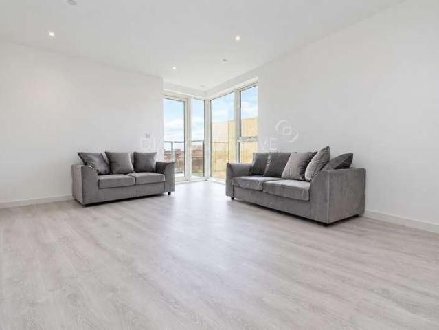 Smithy Lane, Hounslow, TW3