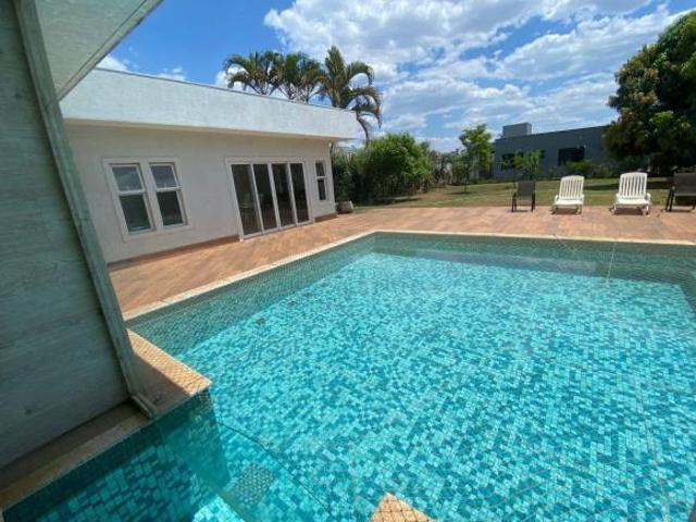 SMPW CASA NO PARK WEY COM 05 SUÍTES VAZADA PISCINA CHURRASQUEIRA SAUNA QUINTAL PLANTA MODERNA!