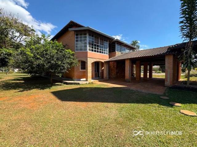 SMPW Quadra 17 Conjunto 2 Bordalo Signature vende ampla residência com 515,05 m² e terreno de 2.50