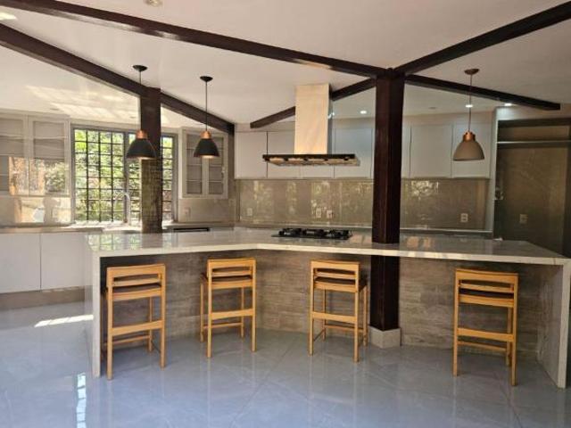 SMPW QUADRA 3, CONJUNTO 8, CASA MODERNA, ARMARIOS DE OTIMA QUALIDADE, 4QUARTOS SUITES, PISCINA