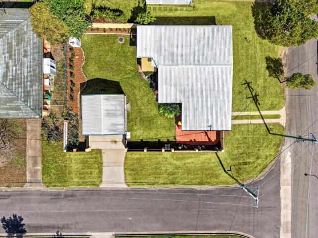 SMSF BUYERS THIS IS FOR YOU! VACANT AND READY FOR MARKET RENT BUILDING AND PEST REPORT NOW AVAILABLE $600 $620/Rent appraisal