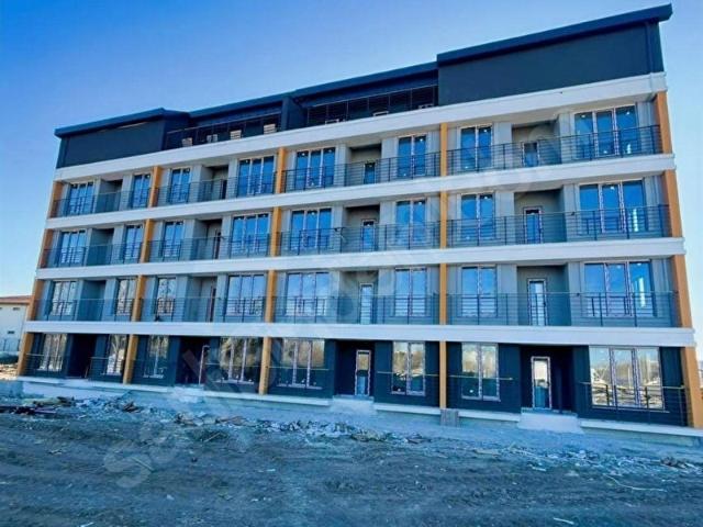 SN GAYRİMENKUL'denPursaklar Saray'da1+1SATILIKDaire & Ofis