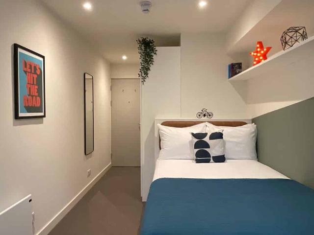 Snow Island Huddersfield Student Accommodation | Amber