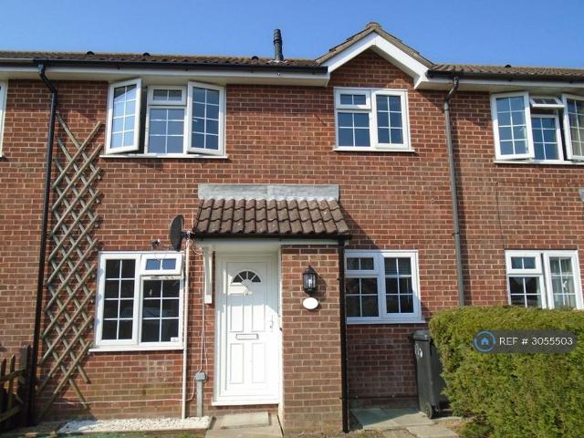 Snowdon Close, Eastbourne, BN23 1 bed terraced house to rent £1,000 pcm £231 pw