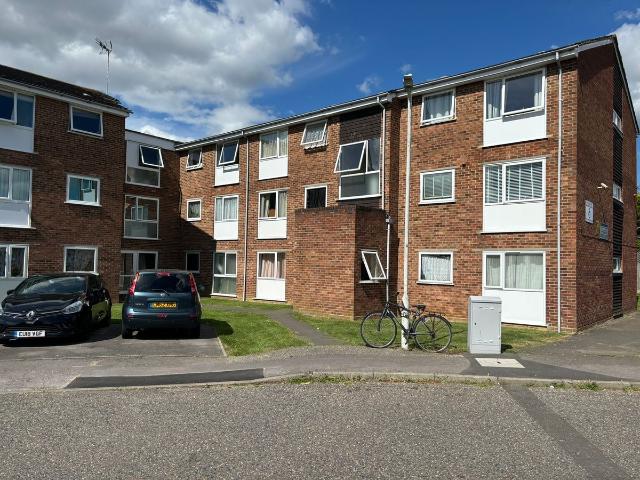 Snowdrop Close, Chelmsford CM1, 2 bed flat to rent, £1,295 pcm | PrimeLocation