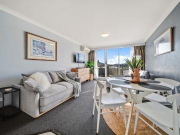Snowy Mountains Ski Base with Income