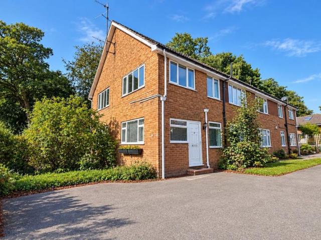 Snape Hill Lane, Dronfield, S18 2 bed apartment to rent £850 pcm £196 pw