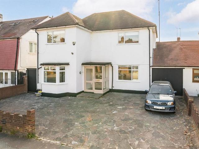 Sneyd Road, London NW2 5 bed end of terrace house to rent £5,000 pcm £1,154 pw