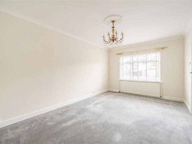 Sneyd Road, London, NW2 5 bed house to rent £5,200 pcm £1,200 pw